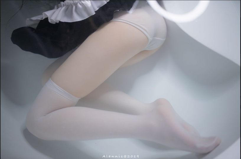 【夸克网盘】【套图】【EG49】雪琪SAMA - 女仆水下版【22P1V-498MB】